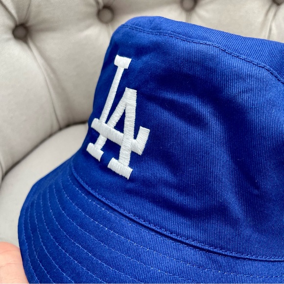 LA Dodgers reversible bucket hat Los Angeles - Picture 9 of 11